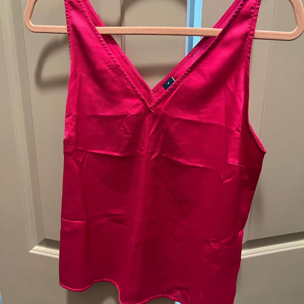 Fuchsia top